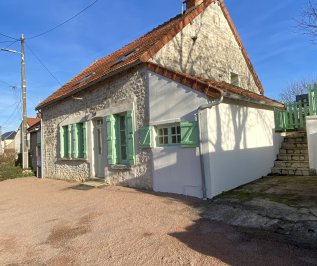 Belle maison en pierre  à moins de dix minutes de Corbigny