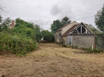 bâtiment agricole et maisonnette à rénover