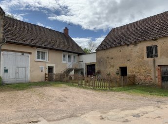 Maison de campagne / Charmant village / proche du  Morvan