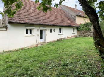 Maison de campagne / Charmant village / proche du  Morvan